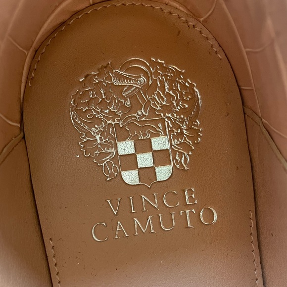 Vince Camuto Perenna Loafers - Picture 8 of 9